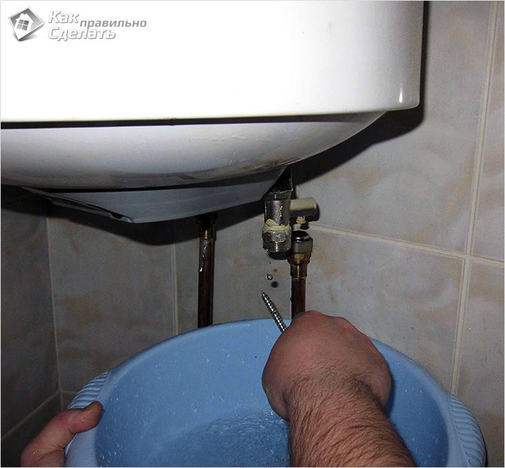 Как слить воду с бойлера