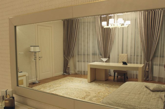 Дизайн спальні в світлих тонах