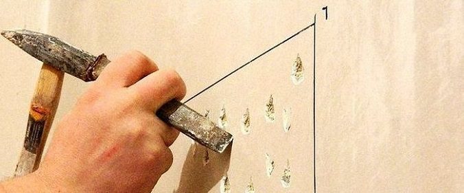 Як правильно класти плитку у ванній?