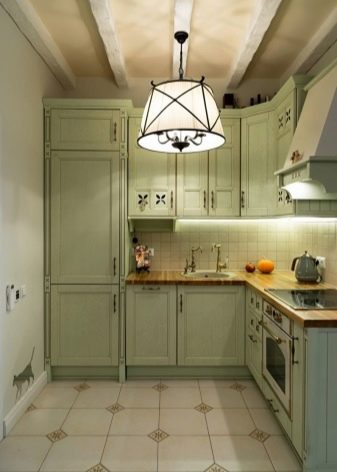 Планування маленької кухні (76 фото): як обставити малогабаритну кімнату? Як розставити меблі? План розміщення побутової техніки. Як правильно організувати простір?